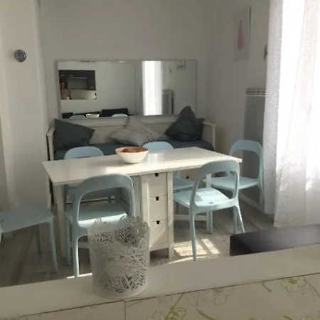 Charmant Avec Wifi Au Centre, A 2 Pas De La Plage - Fr-1-712-31 Apartamento