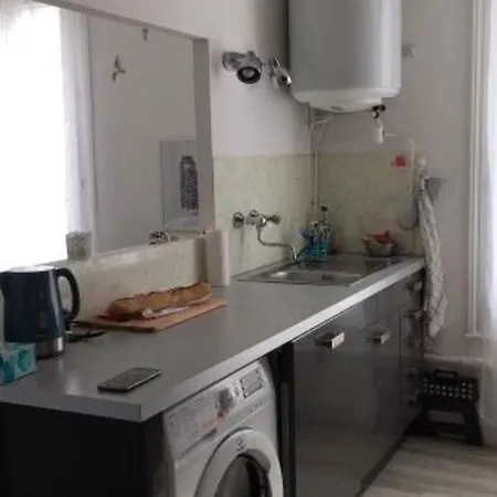 Charmant Avec Wifi Au Centre, A 2 Pas De La Plage - Fr-1-712-31 Apartamento